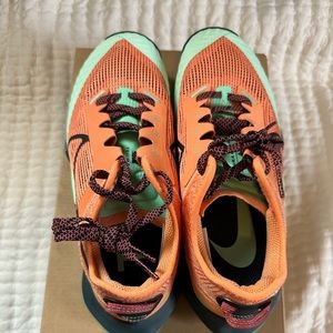 Women’s trail running shoes